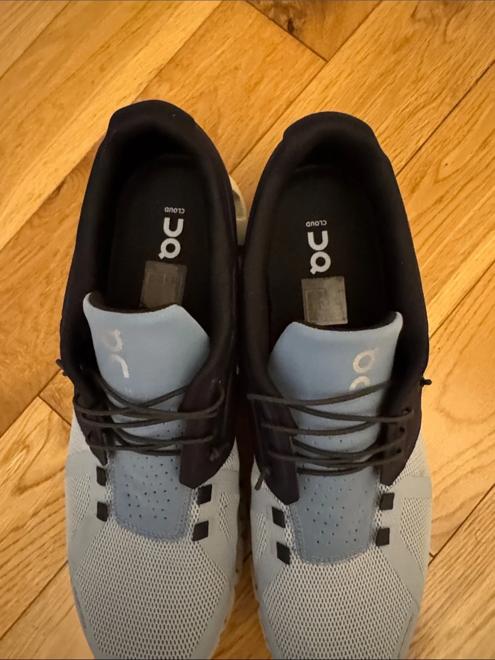 On Running Men’s Athletic Shoes in Light Blue and navy - Picture 5 of 7